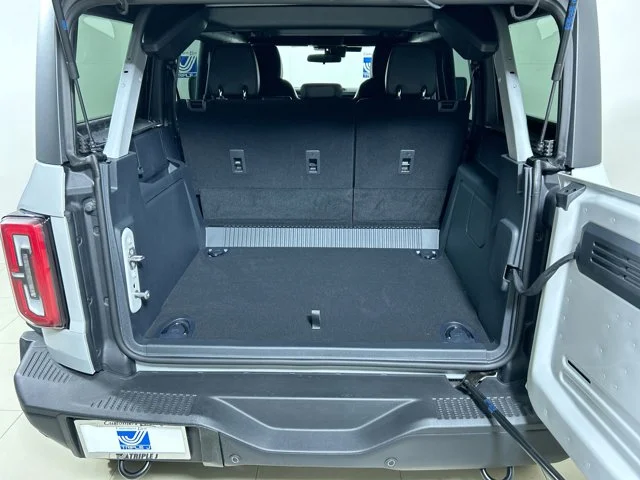New 2026 AVALANCHE GRAY Ford Badlands 4-Door Hard Top w/Sasquatch & Lux Package image 11
