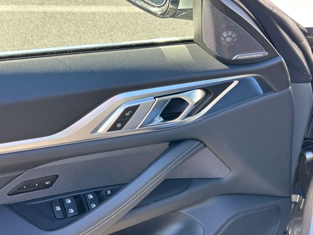 New 2026 Skyscraper Grey Metallic BMW eDrive40 image 12