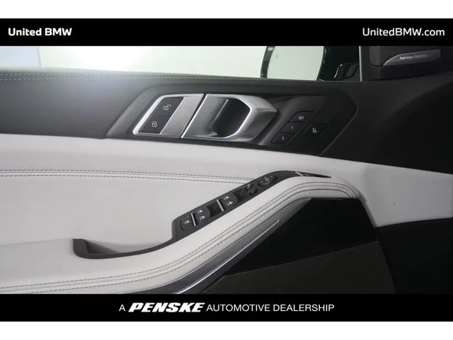 New 2026 Skyscraper Grey Metallic BMW X5 40i image 8