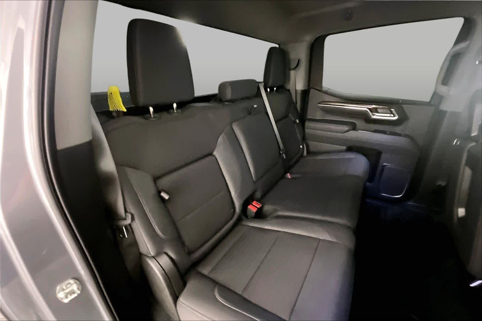 Used 2026 Sterling Metallic GMC Elevation image 37