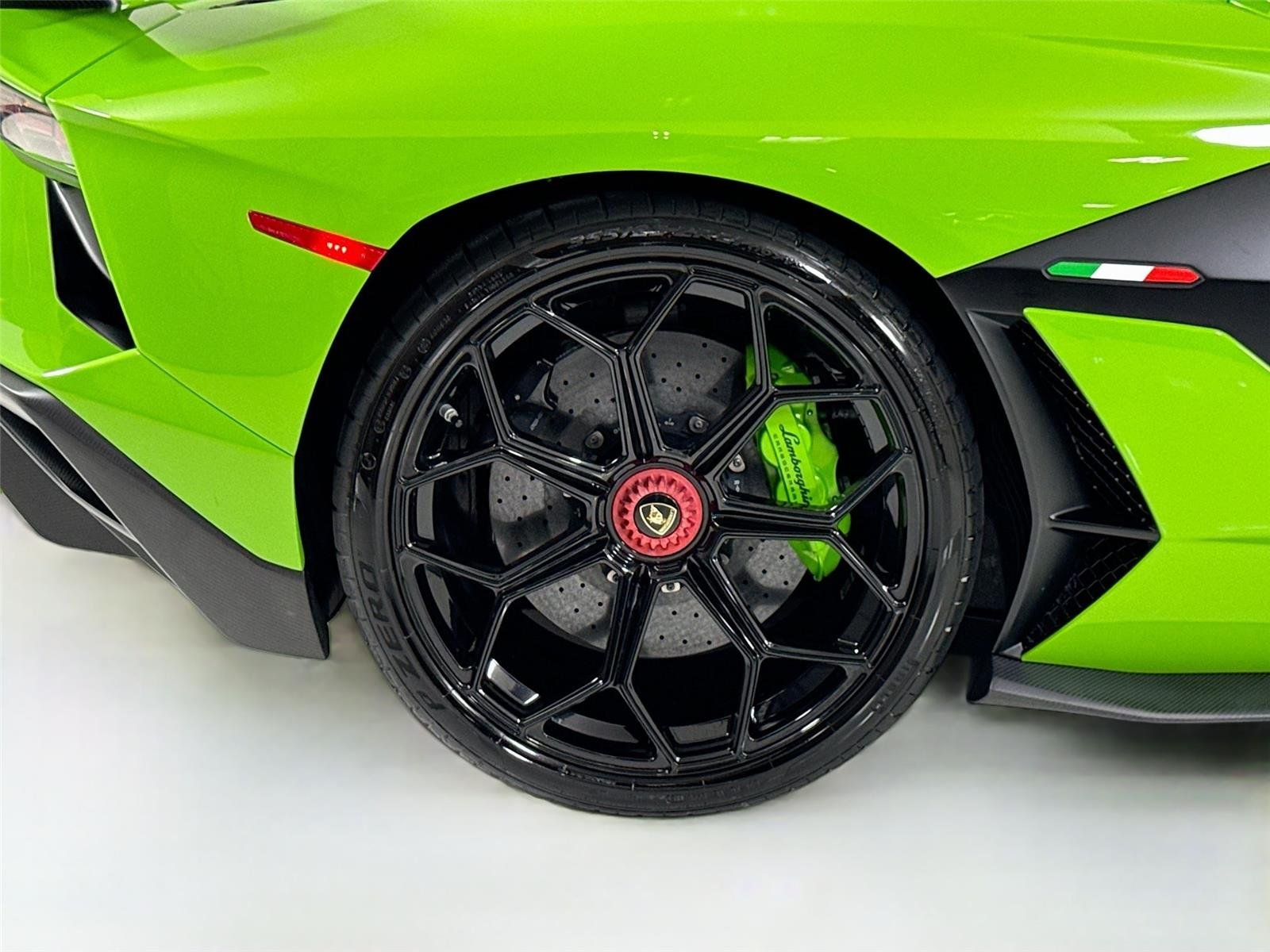 2021 Lamborghini Aventador - Photo 46
