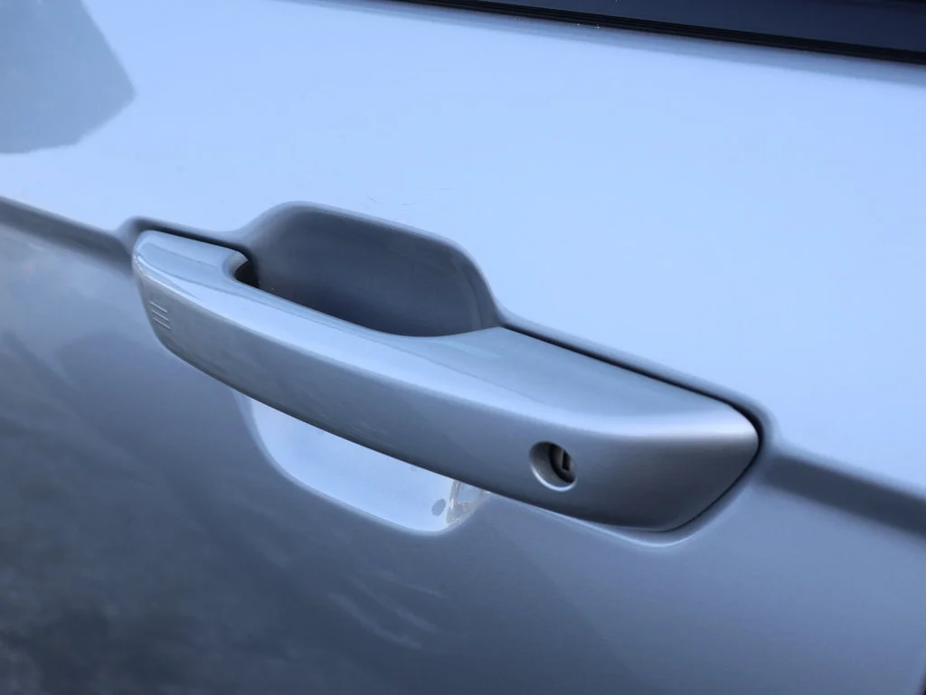 Used 2024 Silver Jeep Limited image 24