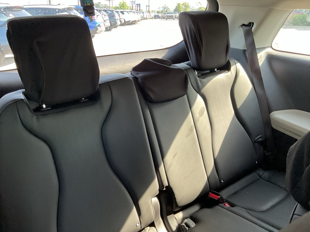 Certified Used 2024 Flare Red Kia LX image 15