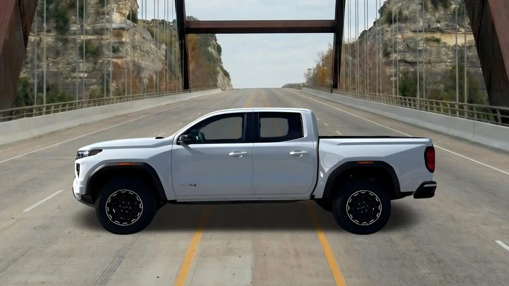 New 2026 Summit White GMC AT4 image 5