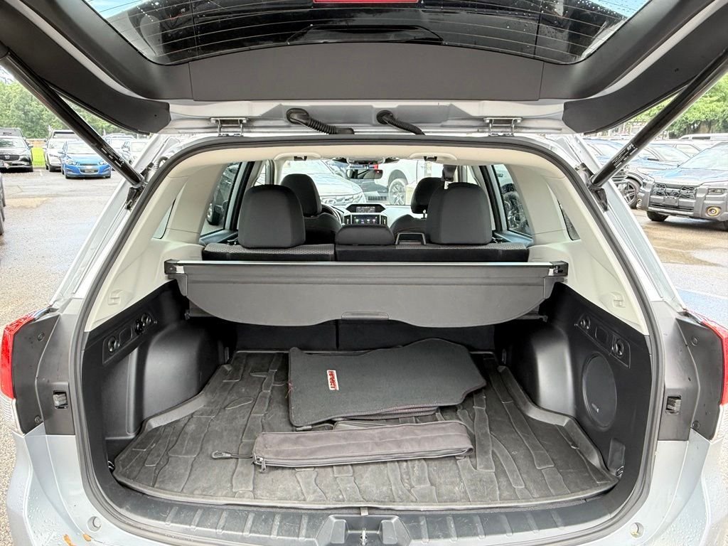 Used 2024 Silver Subaru Sport image 26