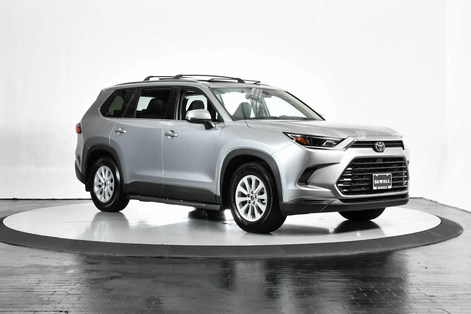 Used 2025 Celestial Silver Metallic Toyota Hybrid XLE image 8