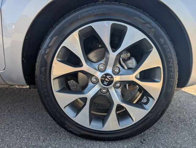 Used 2013 Silver Kia Exclaim image 25