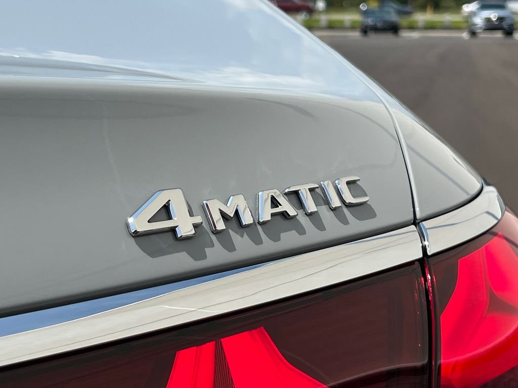 New 2026 MANUFAKTUR Alpine Grey Mercedes-Benz E 350 image 30