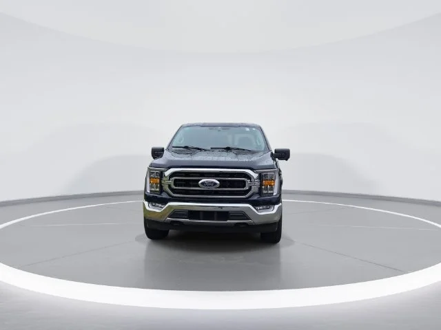 Used 2023 Blue Ford XLT image 3