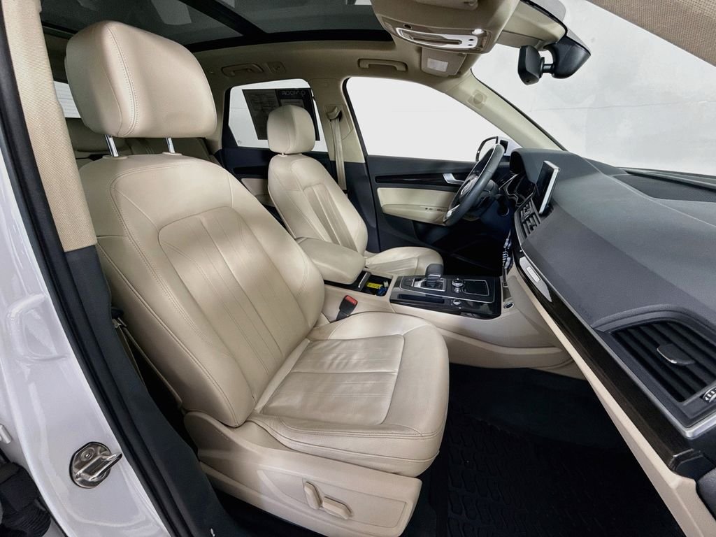 Used 2018 Ibis White Audi Premium Plus image 30