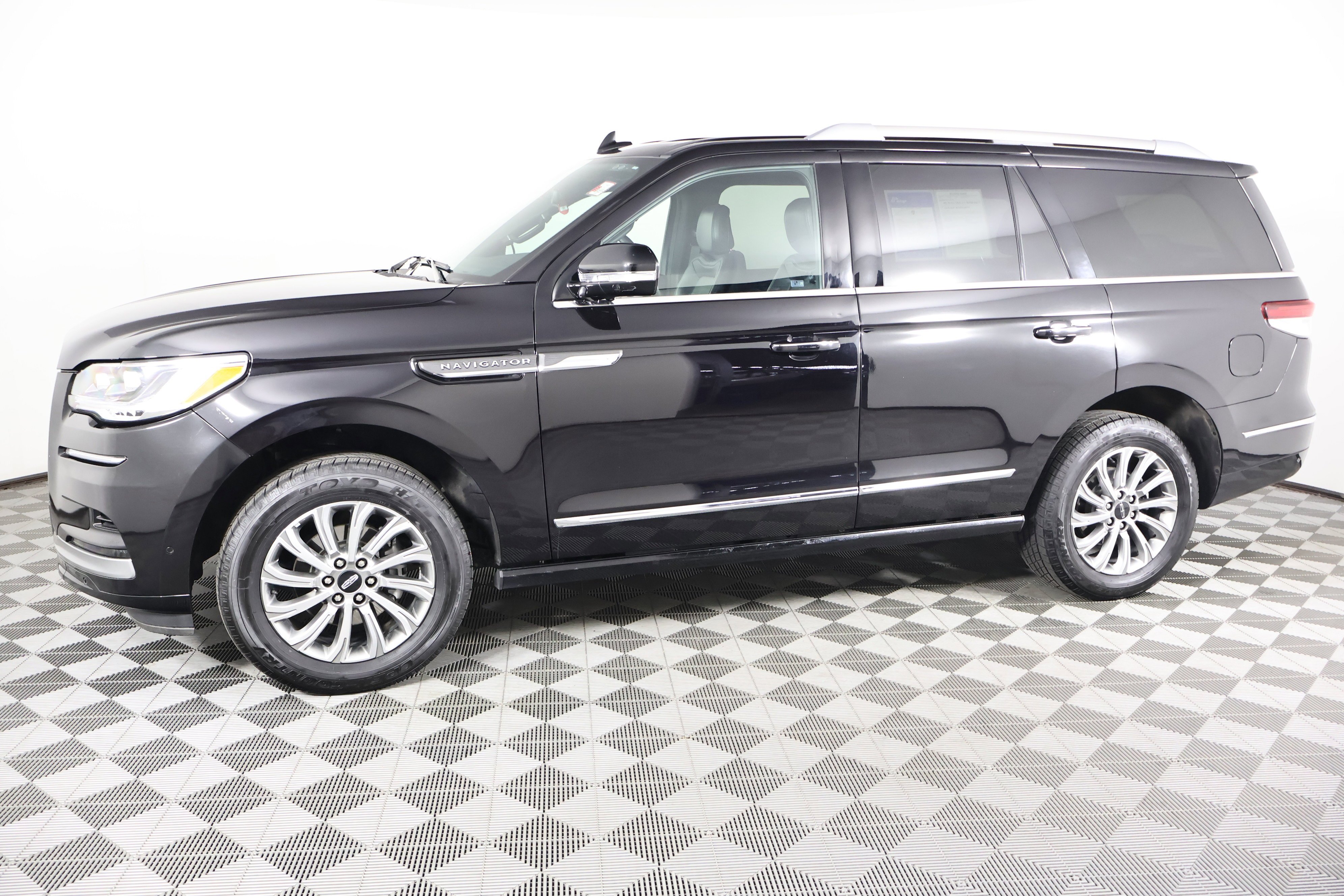 2024 Lincoln Navigator Premiere - Photo 9