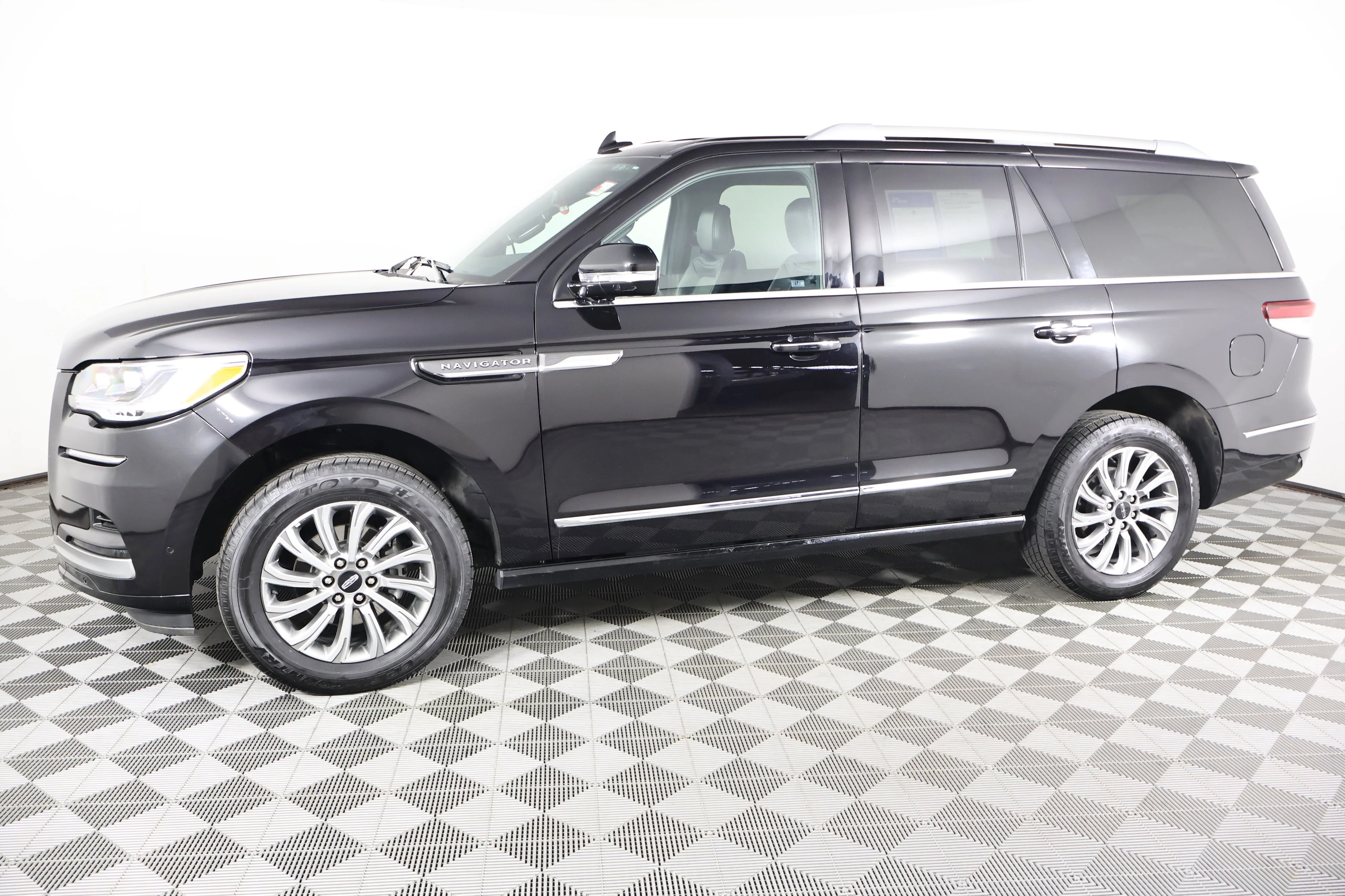2024 Lincoln Navigator Premiere - Photo 9