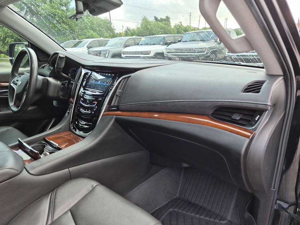 Used 2020 BLACK RAVEN Cadillac Premium Luxury image 42