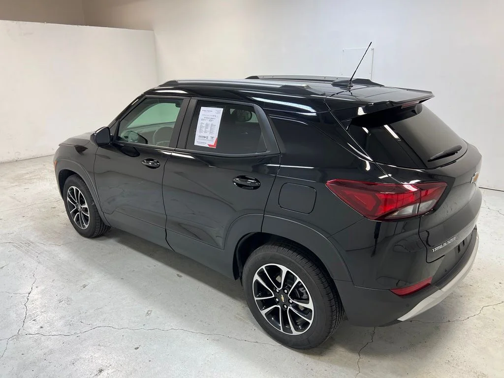 Used 2024 Black Chevrolet LT image 5