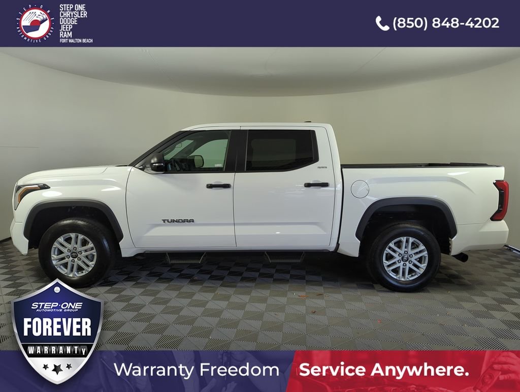 Used 2025 White Toyota SR5 image 3