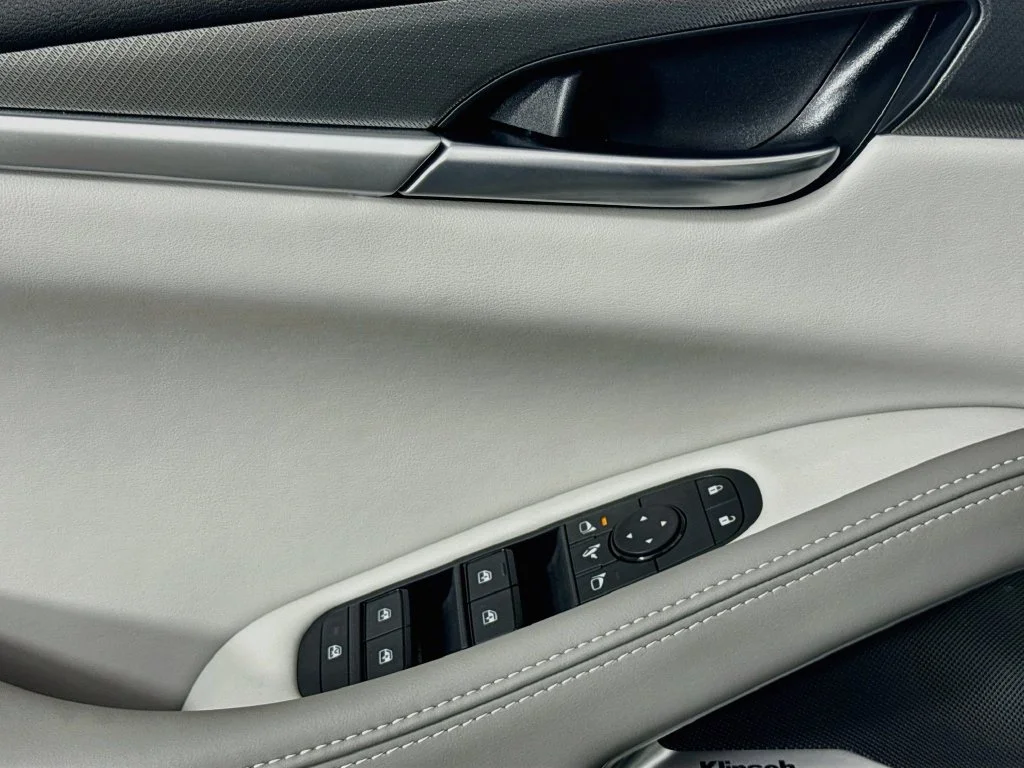 Certified Used 2027 White INFINITI LUXE image 24