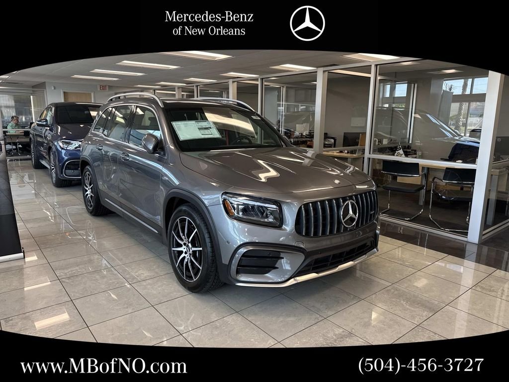 2026 Mercedes-Benz GLB GLB 35 AMG 4MATIC's photo