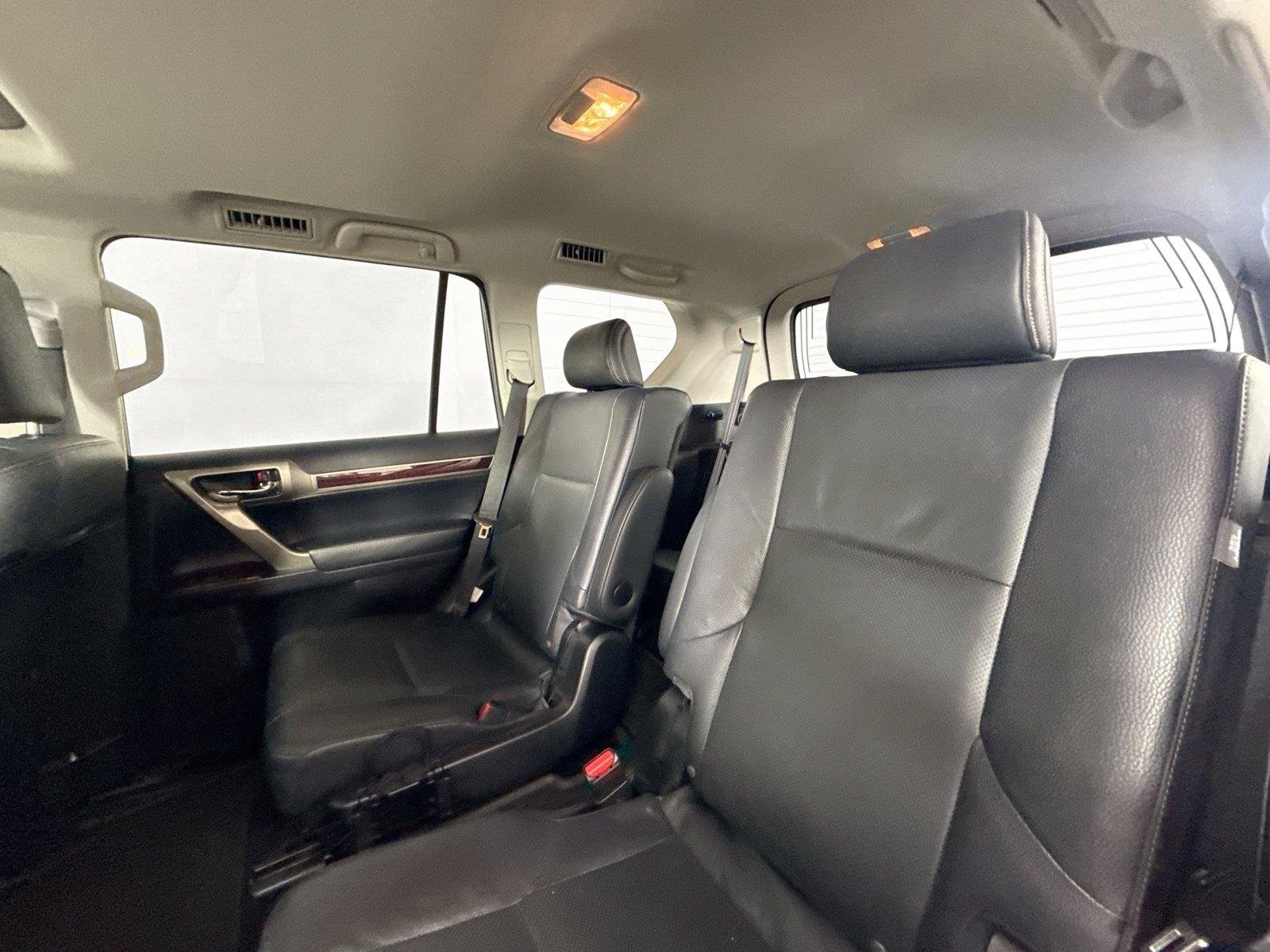 Used 2019 Nebula Gray Pearl Lexus GX 460 Premium image 32
