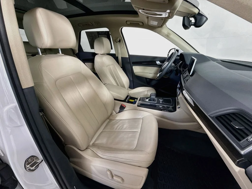 Used 2018 Ibis White Audi Premium Plus image 30