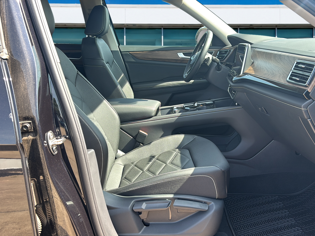 2026 Volkswagen Atlas SE w/Tech - Photo 11