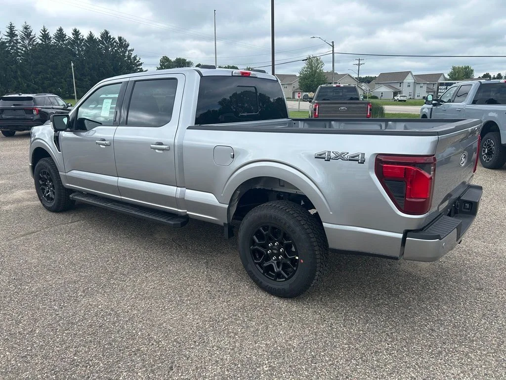 New 2026 Iconic Silver Metallic Ford XLT image 5