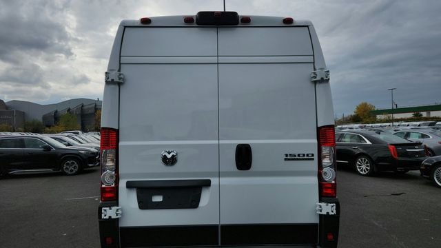 Used 2025 White Ram Base image 6