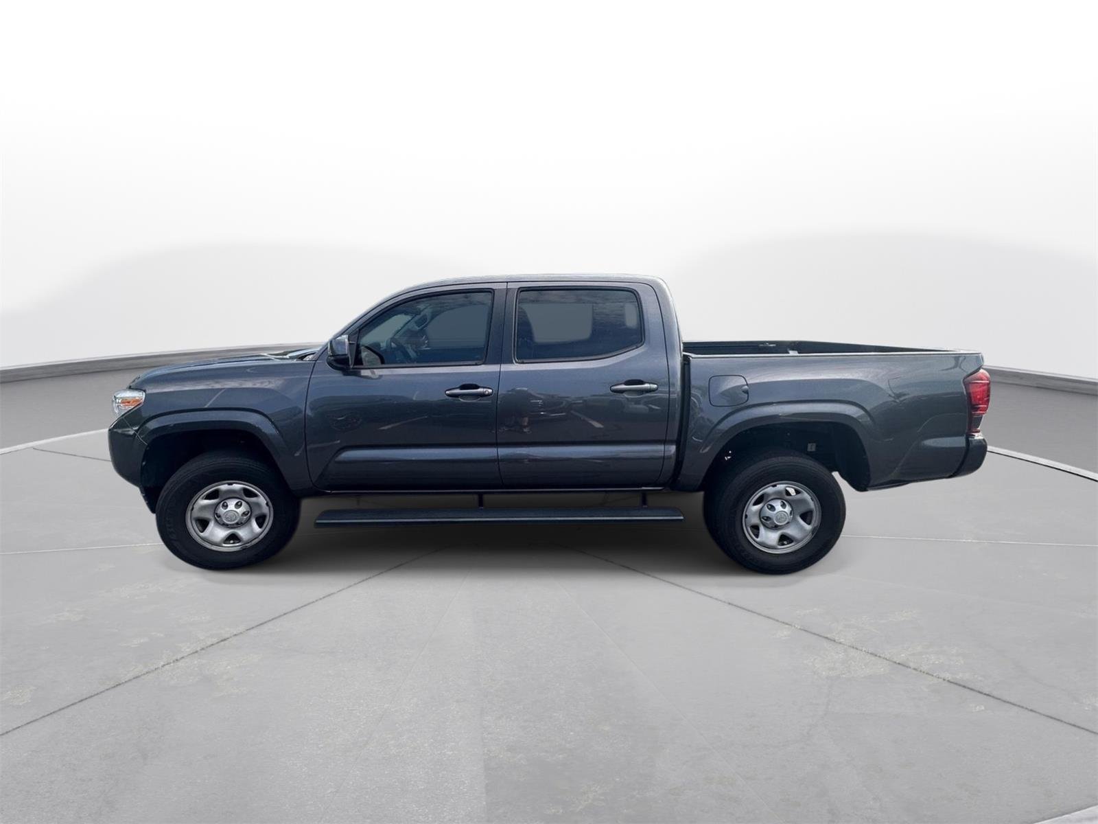 Used 2022 Magnetic Gray Metallic Toyota SR image 9