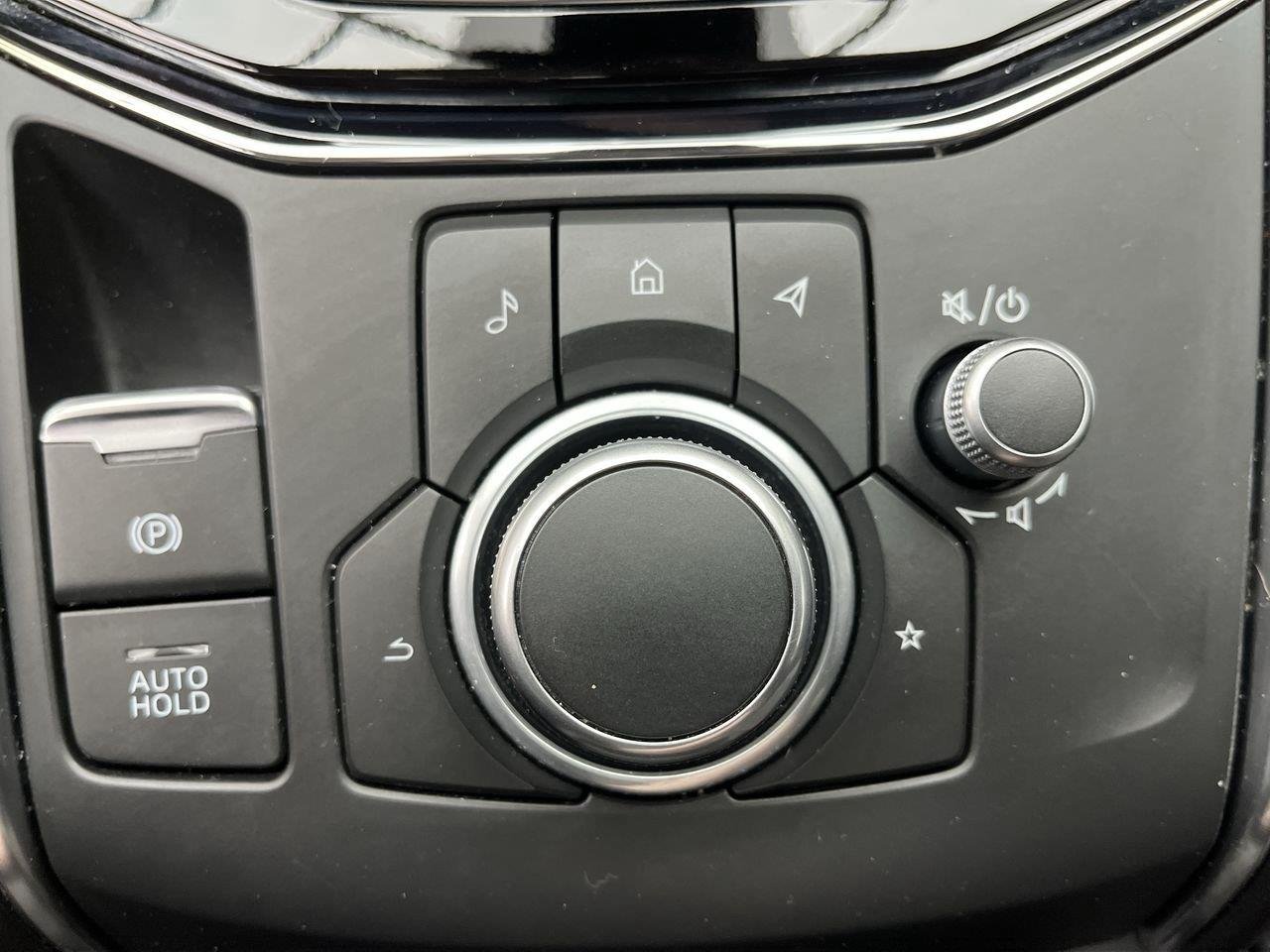 Certified Used 2025 Rhodium White Metallic Mazda 2.5 S Carbon Edition image 18