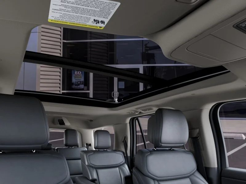 New 2027 Star White Metallic Tri-Coat Ford Active image 45