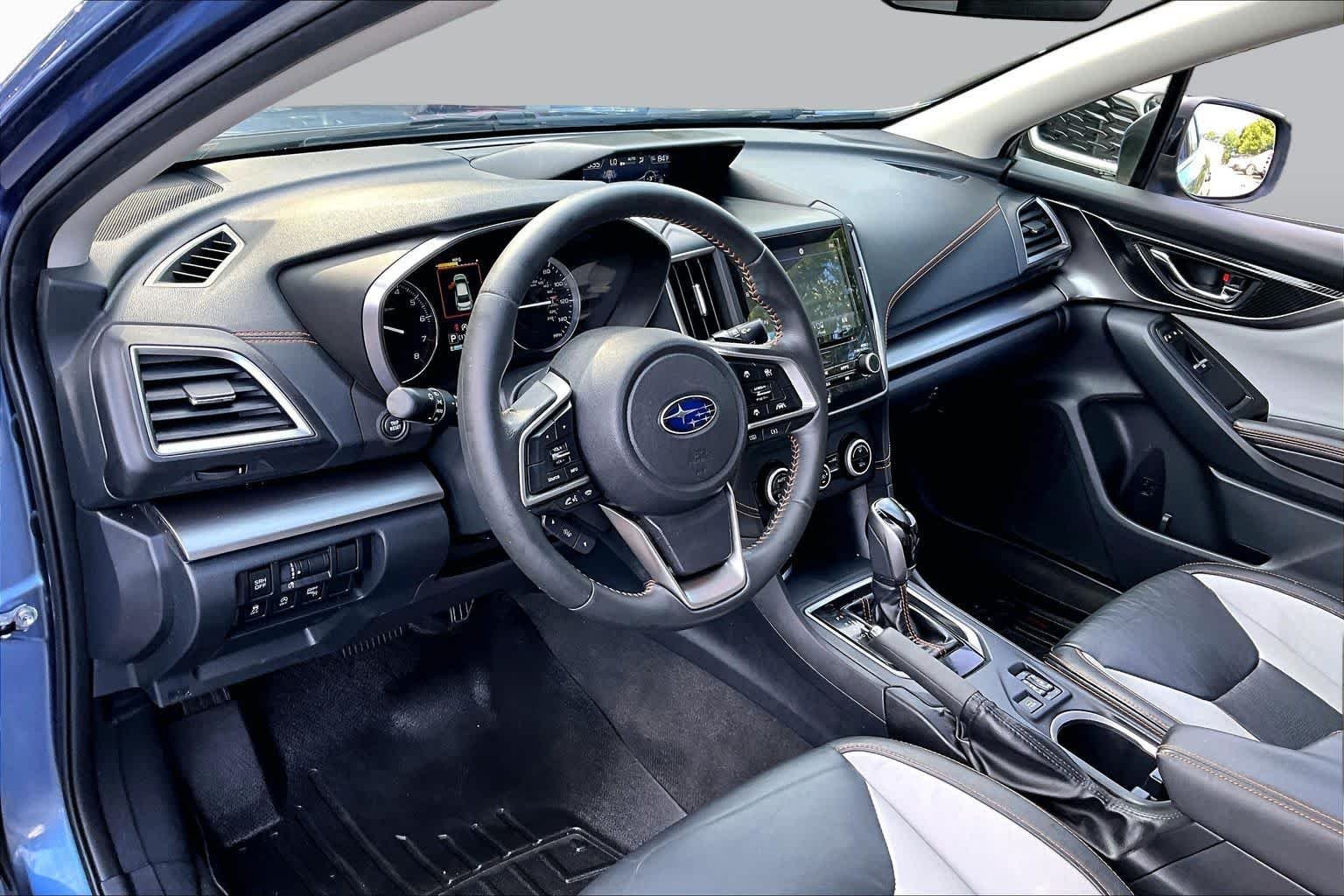 Used 2020 Quartz Blue Pearl Subaru Limited image 17