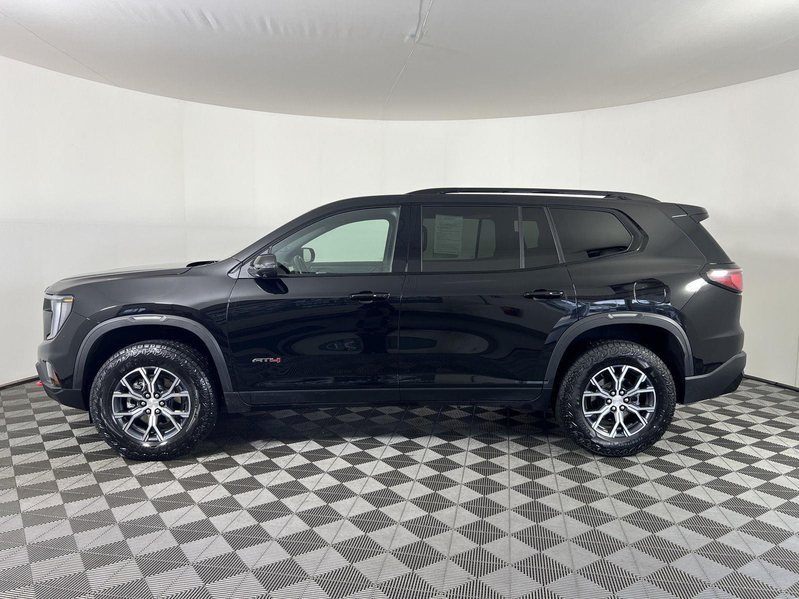 Used 2025 Ebony Twilight Metallic GMC AWD AT4 image 31
