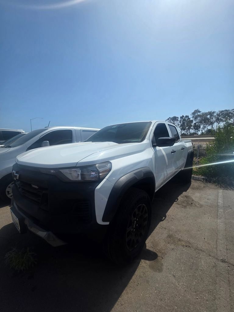 2023 Chevrolet Colorado 4WD Trail Boss Crew Cab Short Box's photo