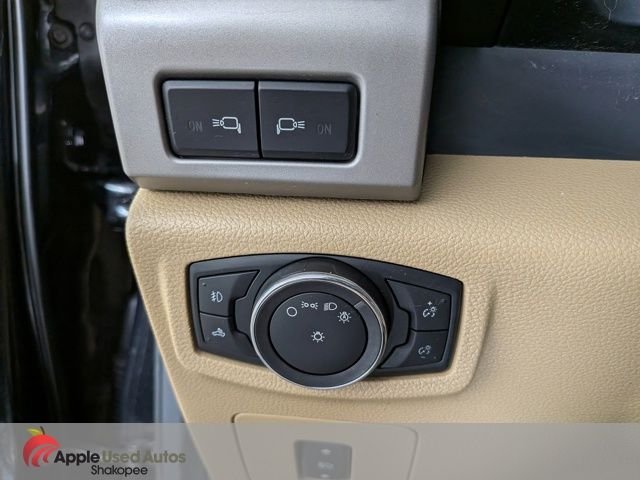 Used 2016 Black Ford Lariat image 15