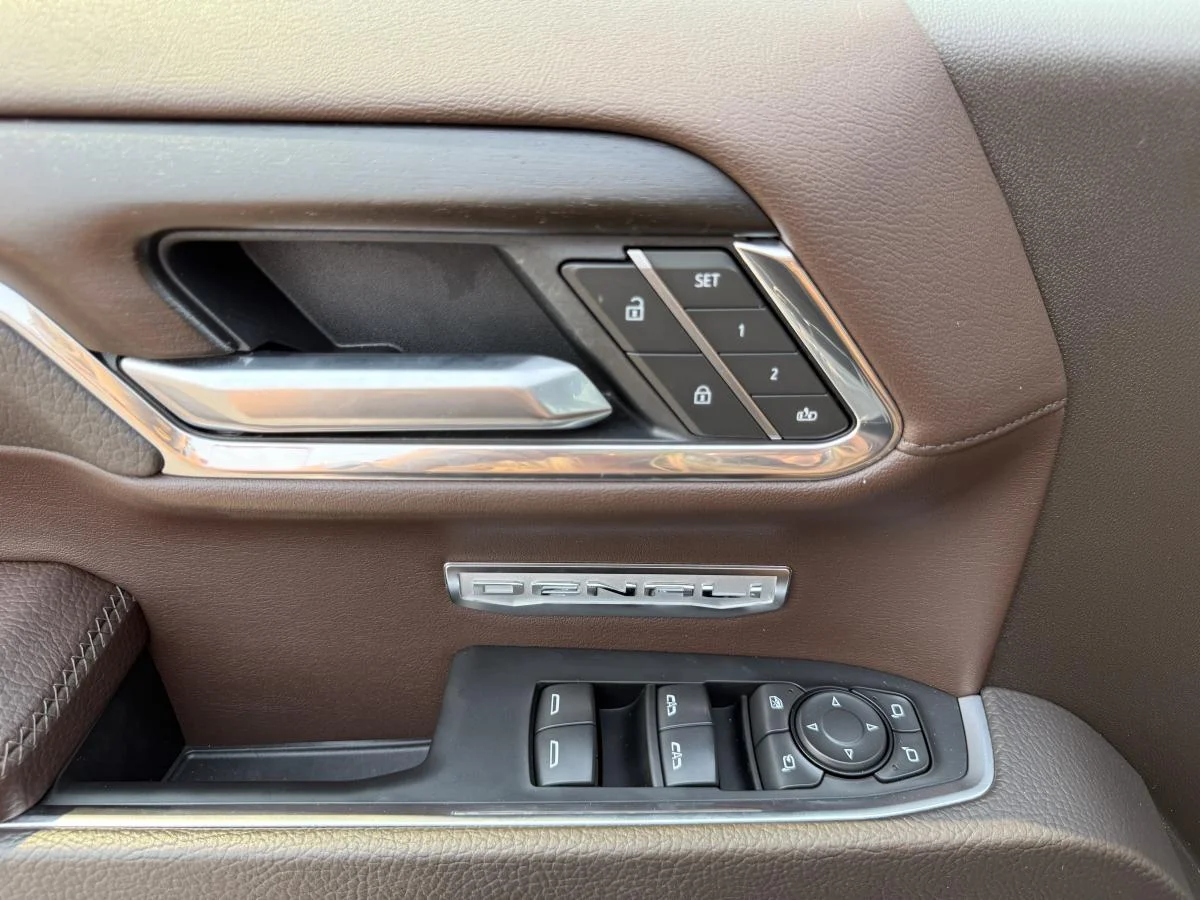 Used 2025 Silver GMC Denali image 13
