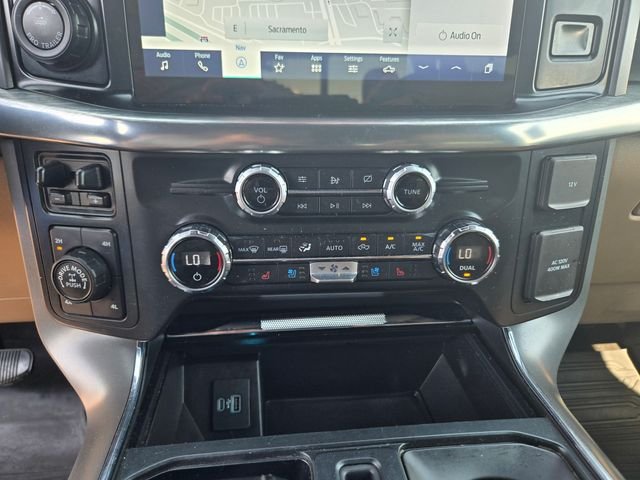 Used 2021  Ford Lariat image 15