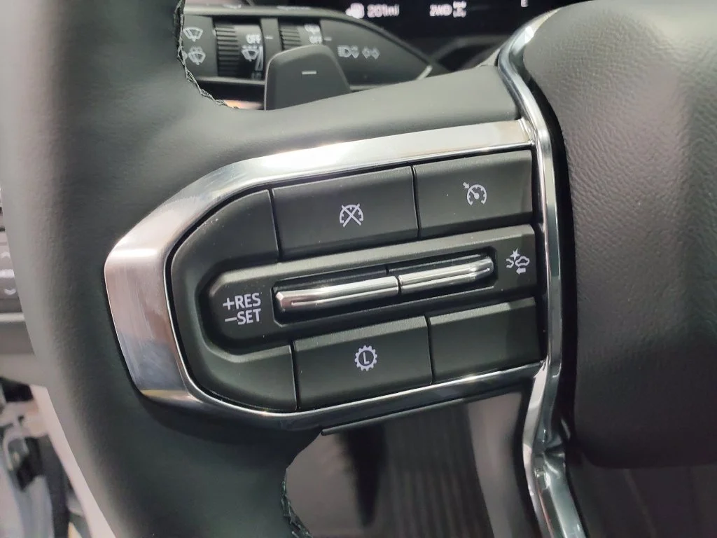 2026 GMC Acadia Elevation - Photo 9