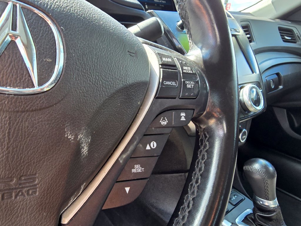 Used 2020  Acura Premium Package image 30