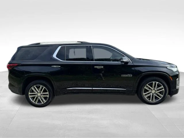 Used 2022 Black Chevrolet High Country image 11