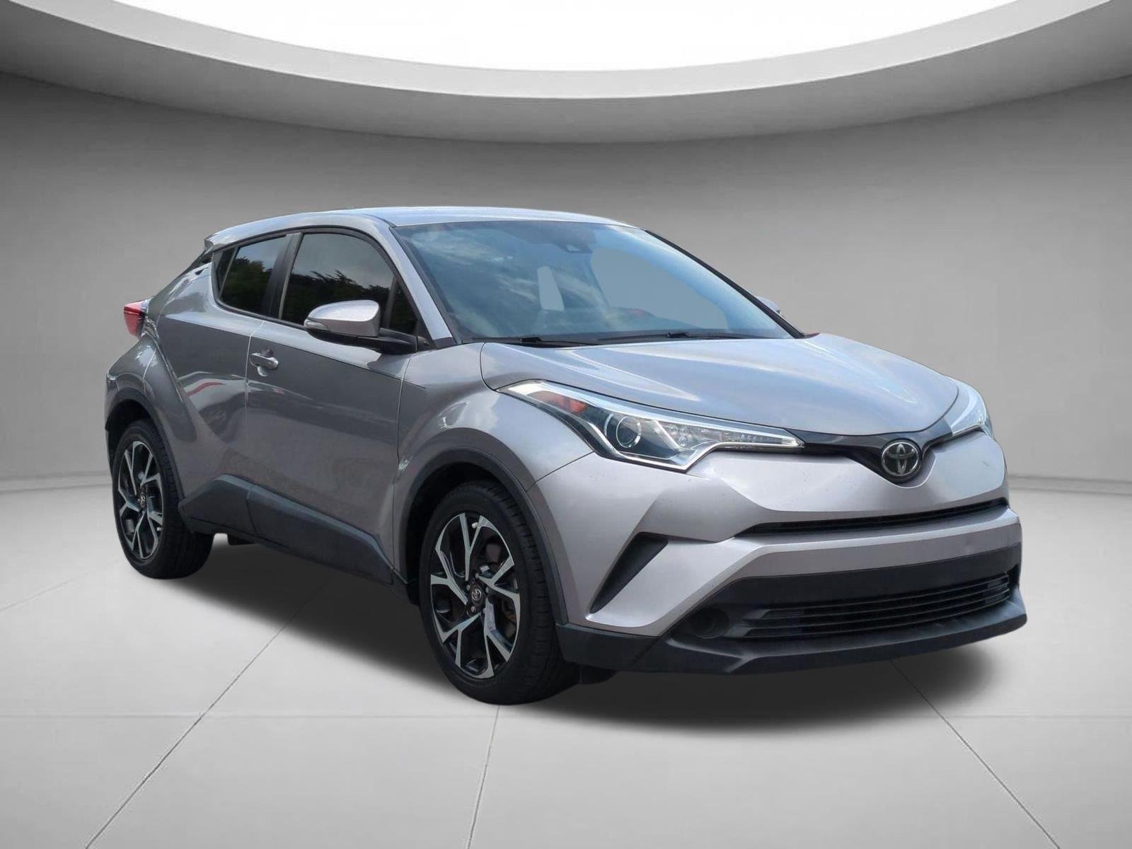 Used 2019 Silver Knockout Metallic Toyota XLE image 7