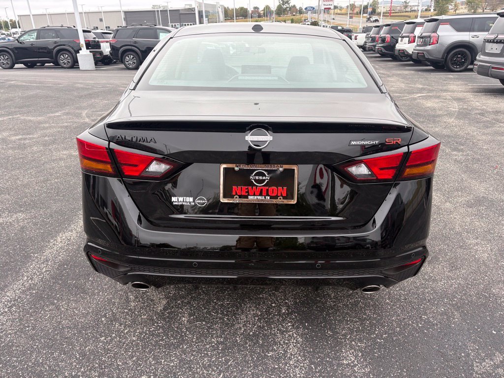 New 2026 Black Nissan 2.5 SR image 7