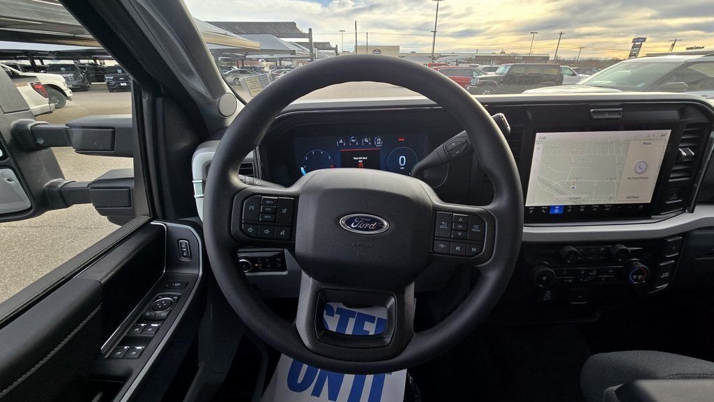 New 2026 Avalanche Ford F-350® XLT image 16