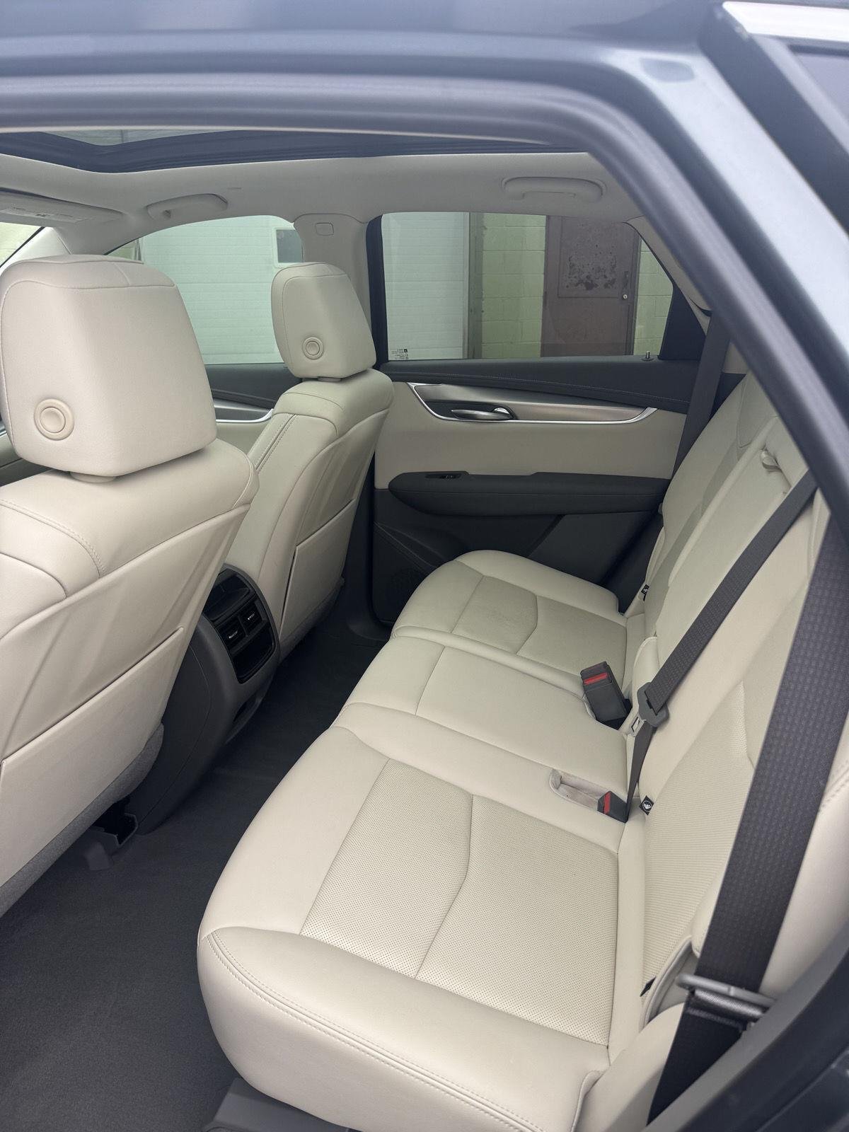 Used 2022 Satin Steel Metallic Cadillac AWD Premium Luxury image 7