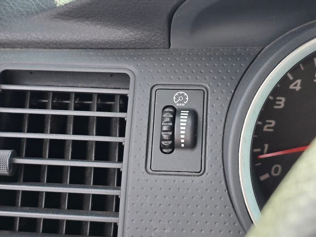 Used 2007 White Toyota  image 21
