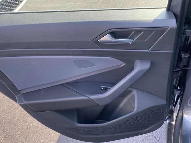 New 2026 Silver Volkswagen 1.5T SE image 11