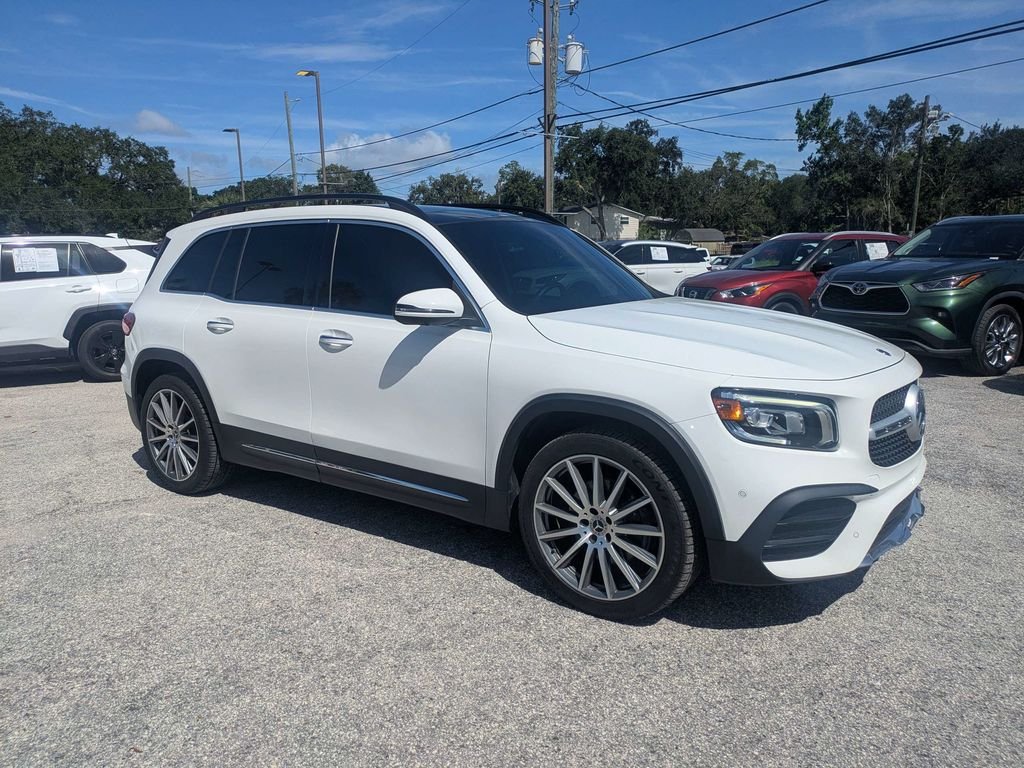 Used 2020 White Mercedes-Benz GLB 250 image 1