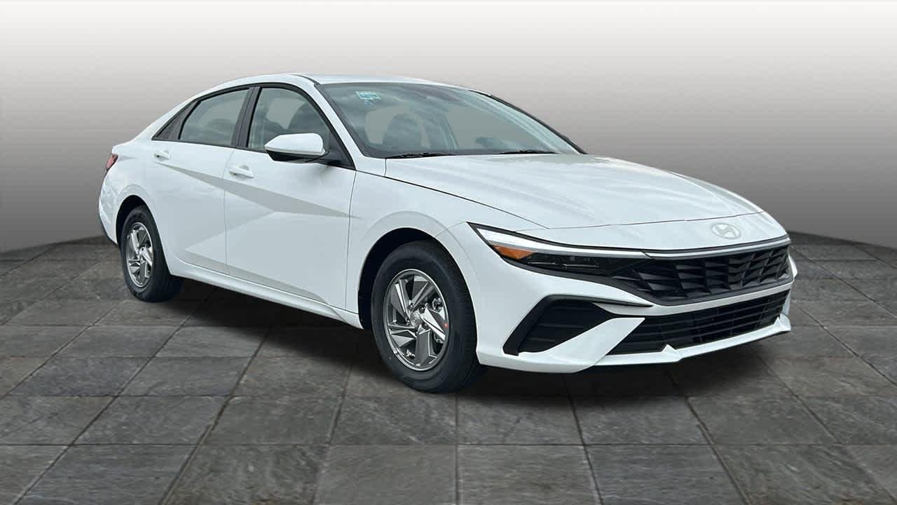 New 2026 Serenity White Hyundai SE image 33