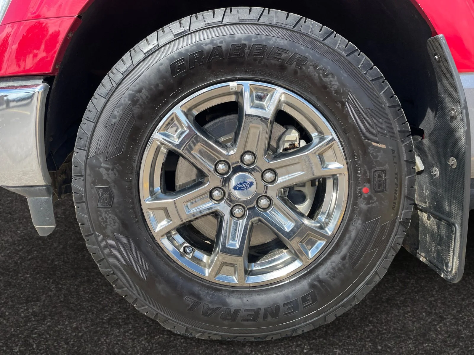 Used 2022 Red Ford XLT SuperCrew image 9