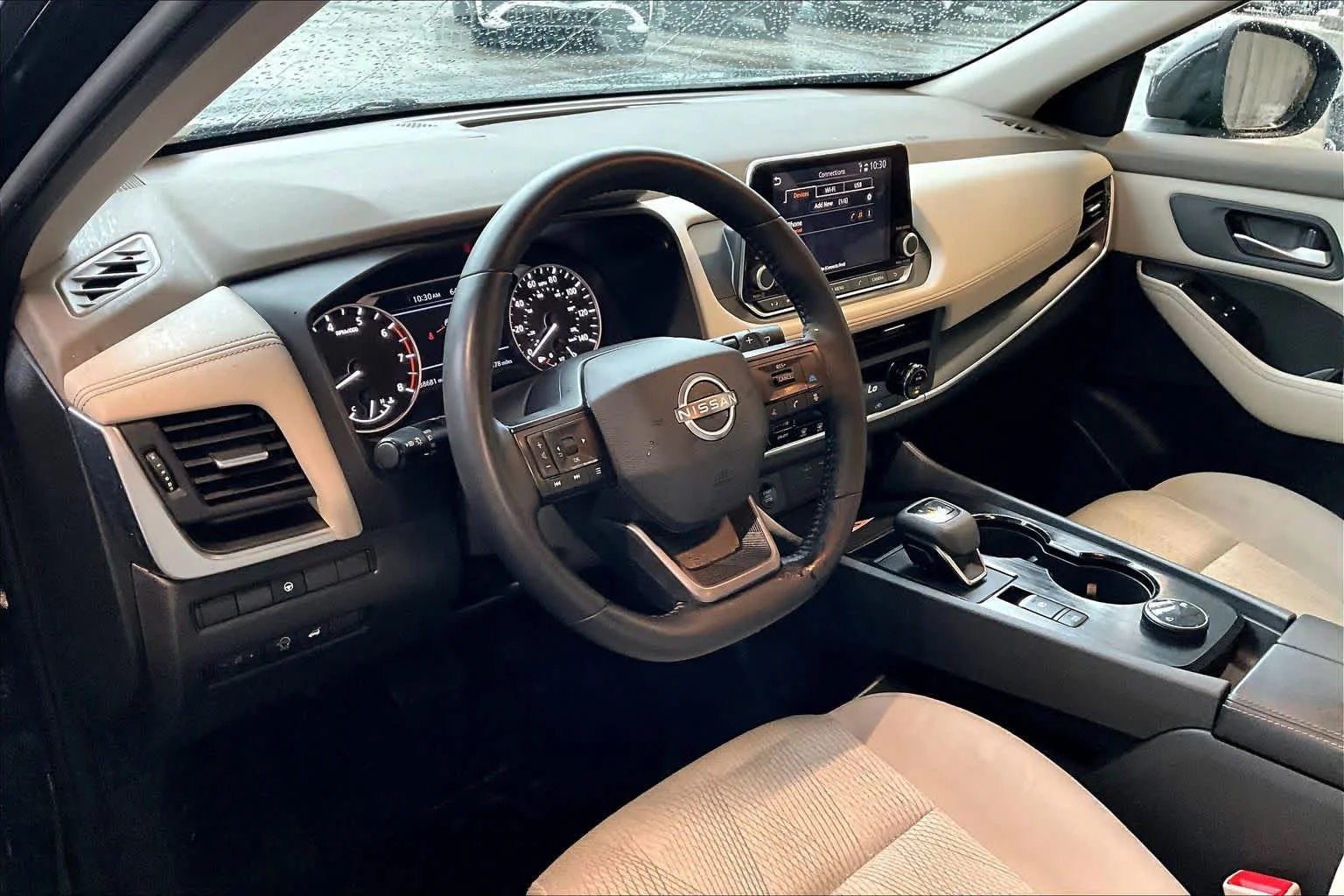 Used 2025 Super Black Nissan SV image 15
