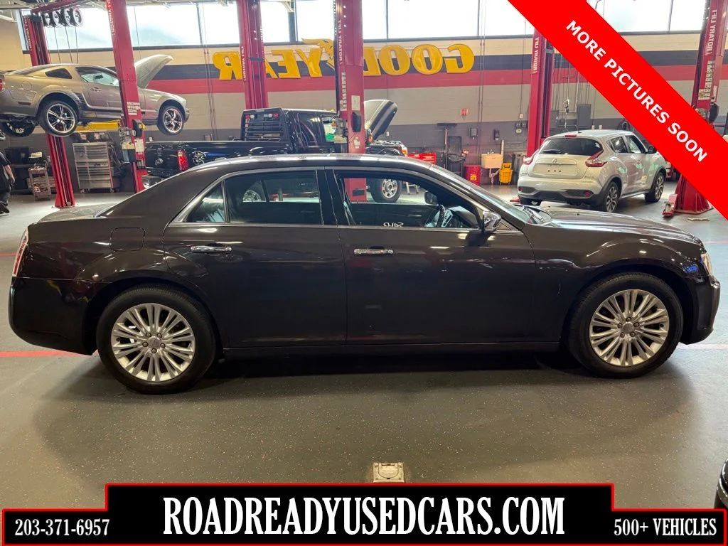 2012 Chrysler 300 C HEMI AWD's photo