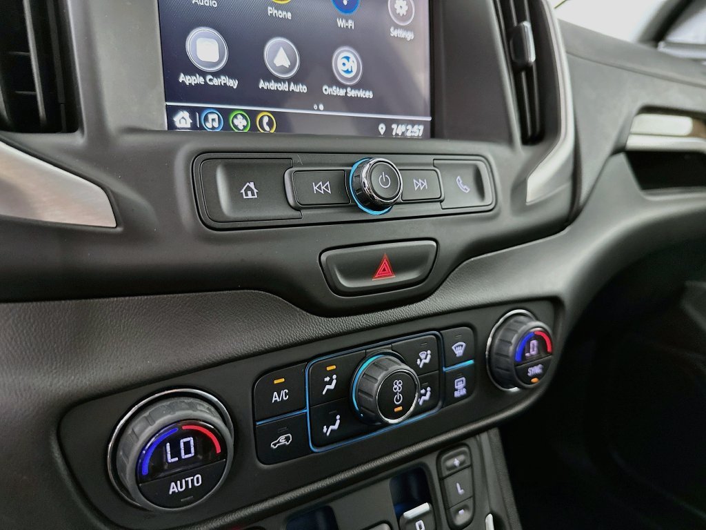 Used 2019 Ebony Twilight Metallic GMC SLE image 18